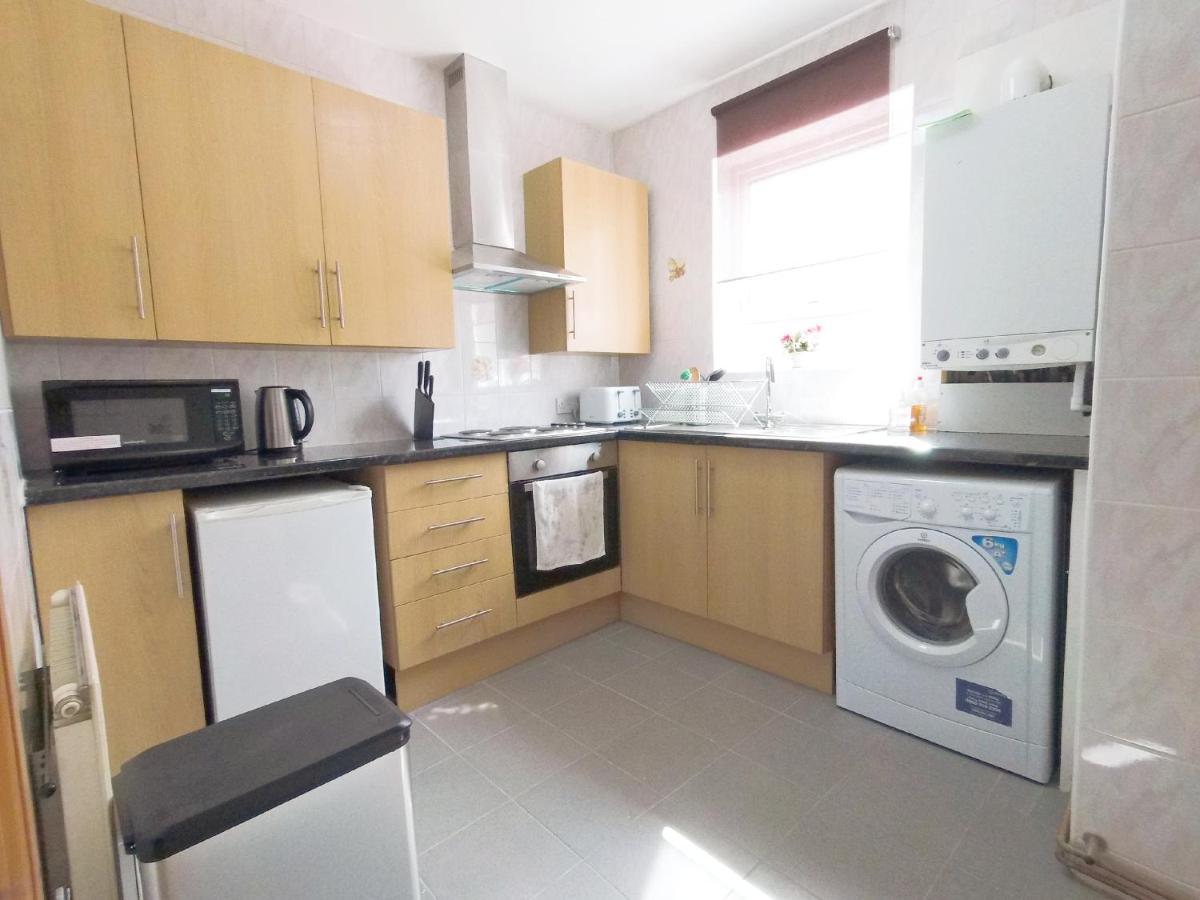 Carnation Flat A In Wembley Apartment London Exterior photo