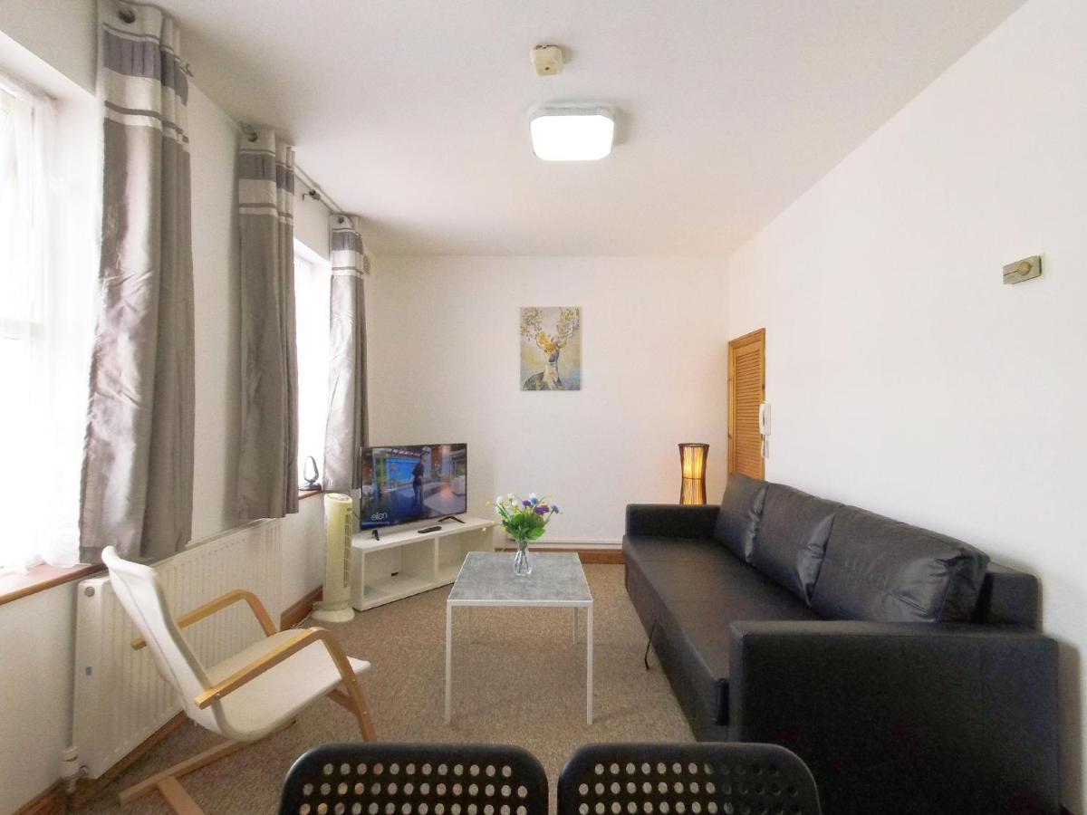 Carnation Flat A In Wembley Apartment London Exterior photo